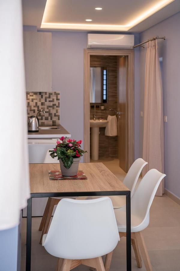 M City Apartments 100M From The Beach Hriszí Aktí Haniá Kültér fotó
