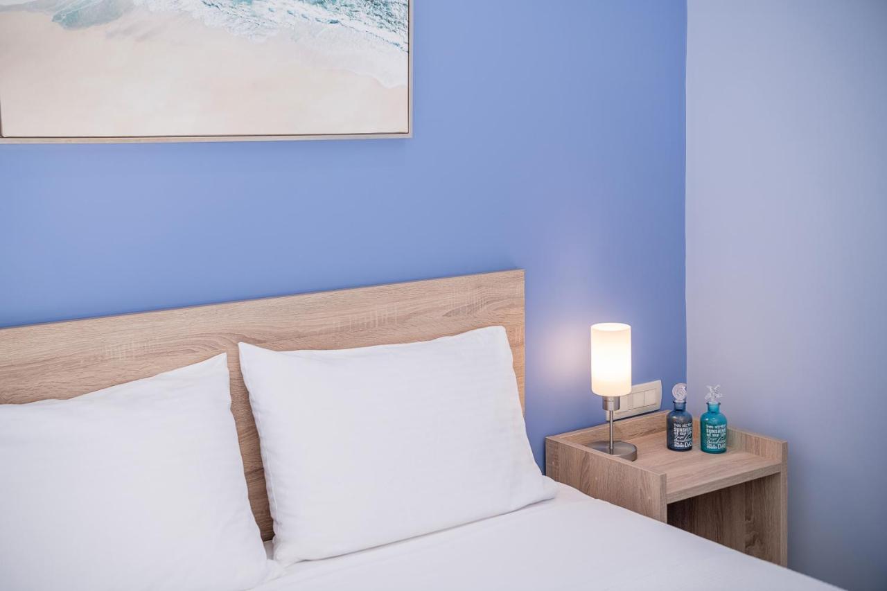 M City Apartments 100M From The Beach Hriszí Aktí Haniá Kültér fotó