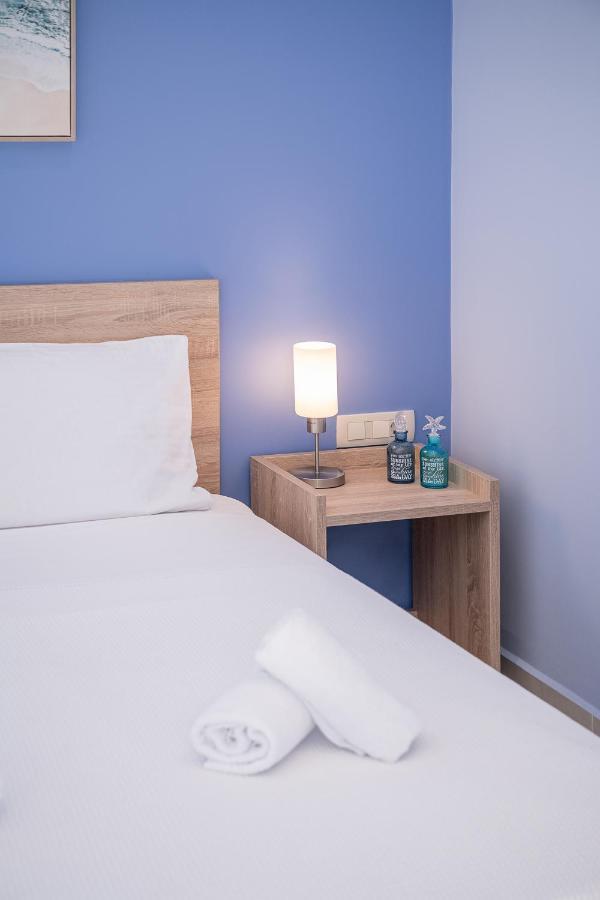 M City Apartments 100M From The Beach Hriszí Aktí Haniá Kültér fotó